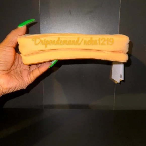 Lululemon Crossbody Camera Bag 2L- Rock Melon - Picture 8 of 9